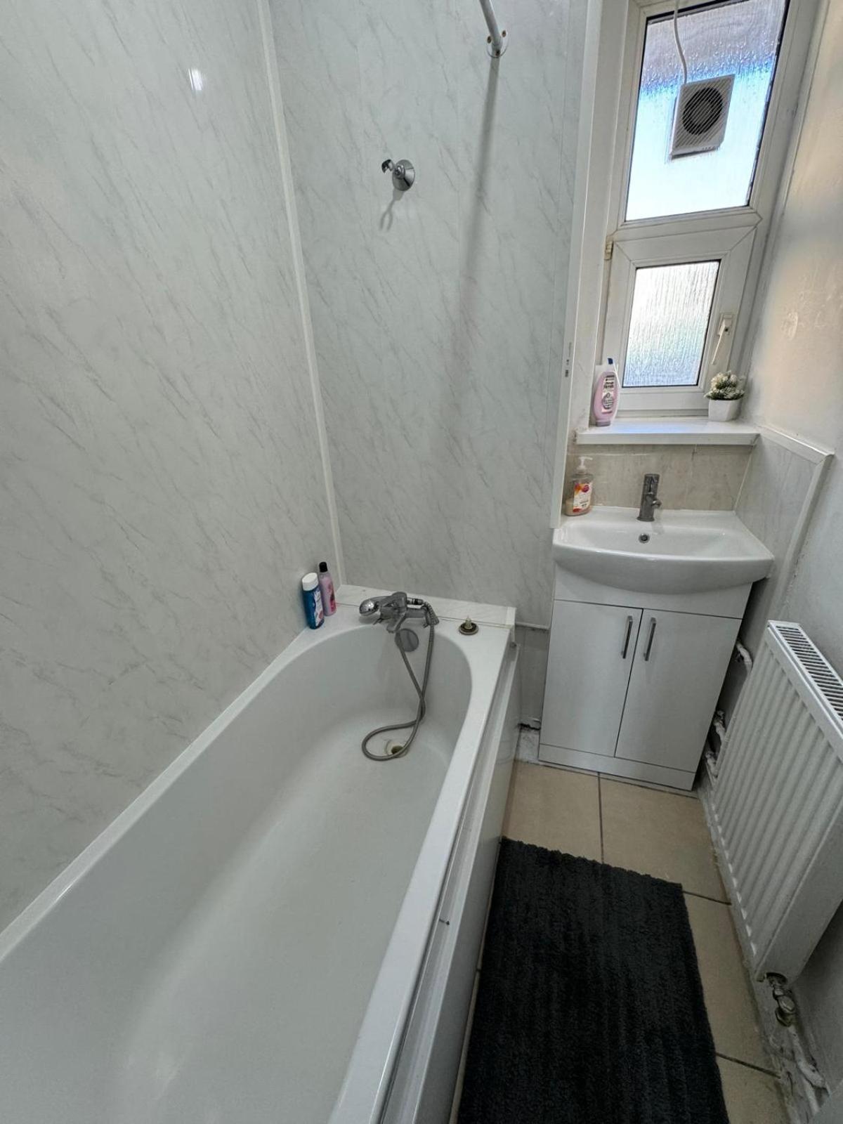 1 Bedroom Beautiful Flat In Whitechapel,